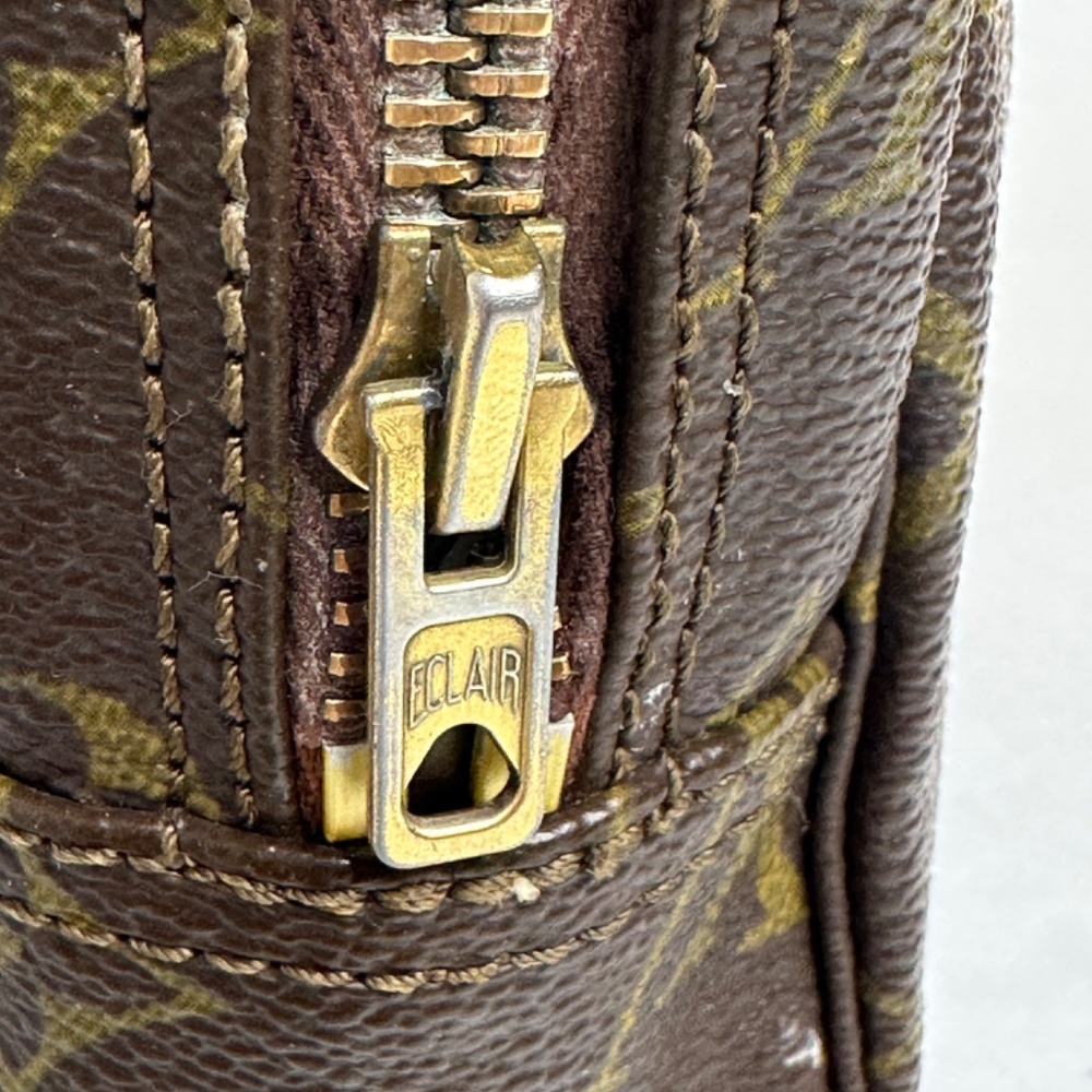 Louis Vuitton Trousse de Toilette 23 Toiletry Bag - Picture 5 of 7